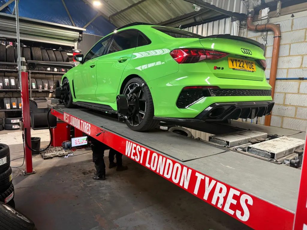 Surrey Tyres mobile fitting van